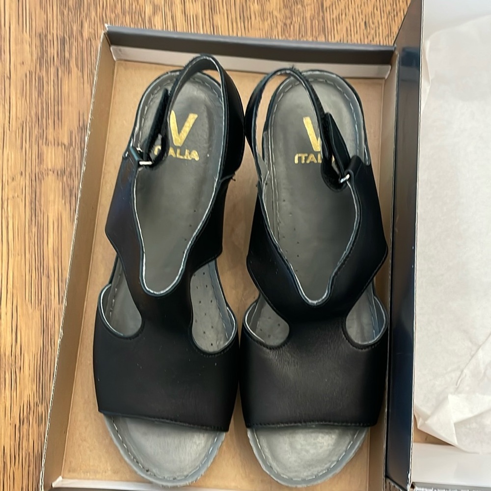V Italia leather black wedge sandals